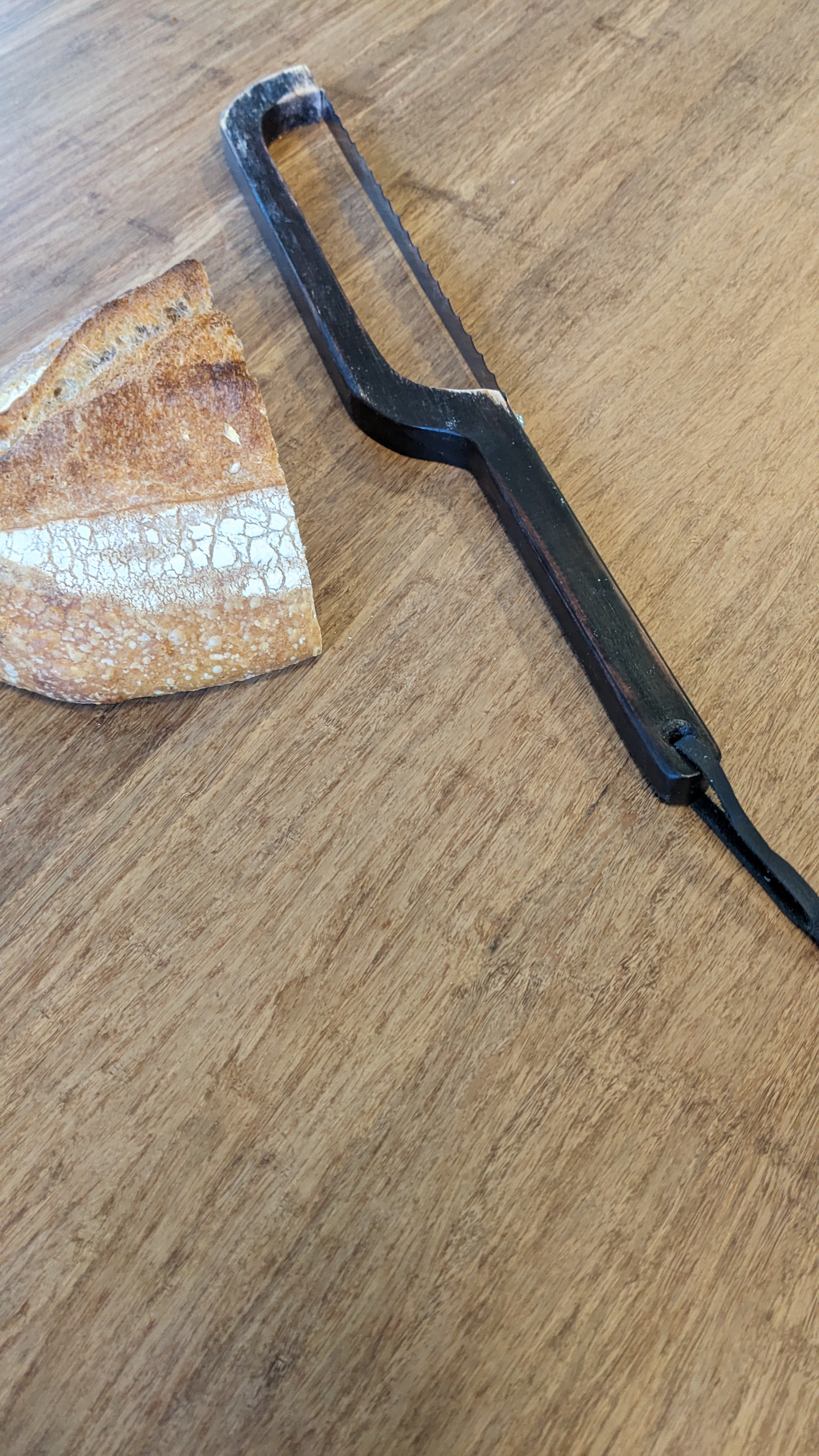 Bow Fiddle Bread Knife (pre-order)